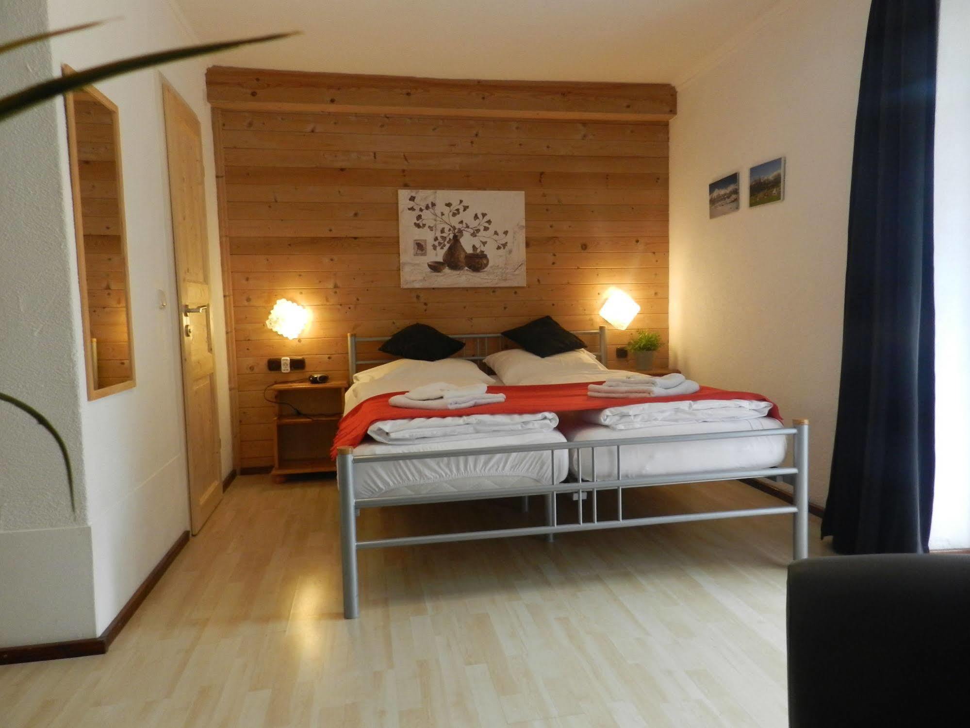 Pension Und Appartements Hartkaiser Ellmau Exterior photo